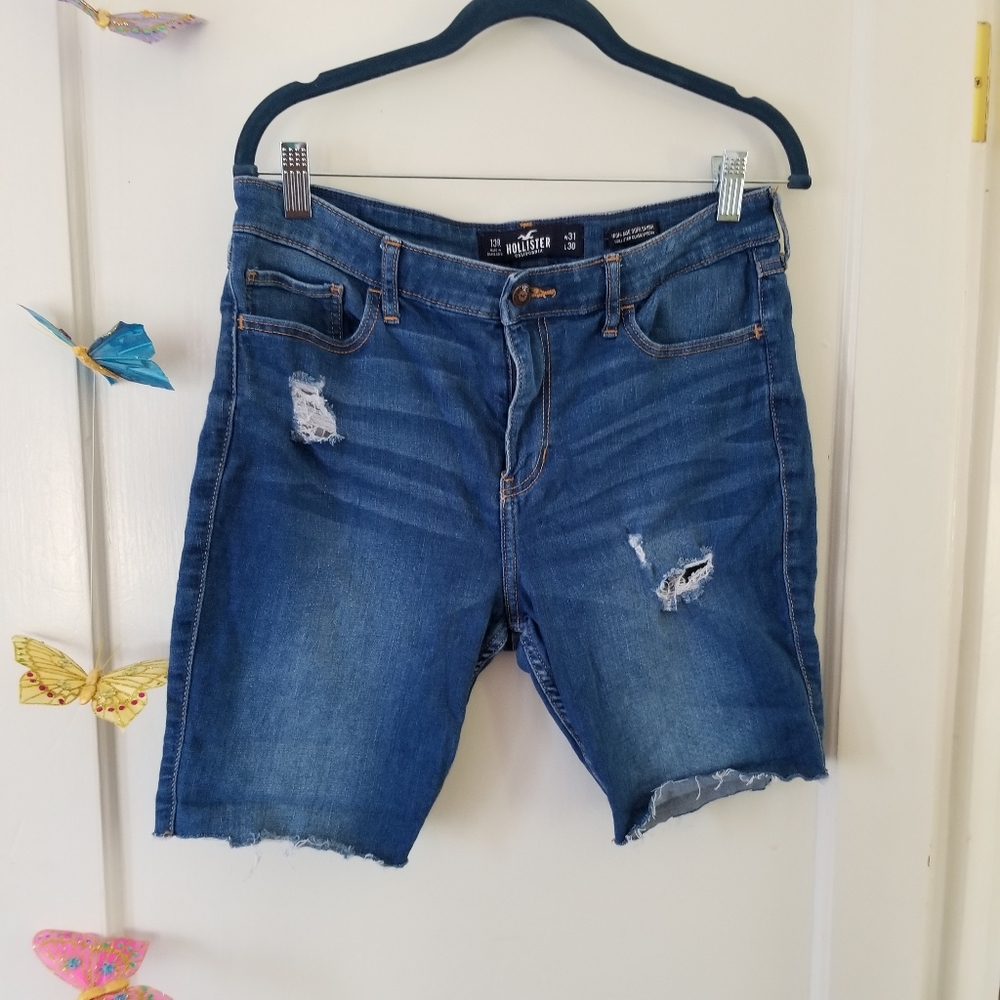 Hollister distressed shorts
